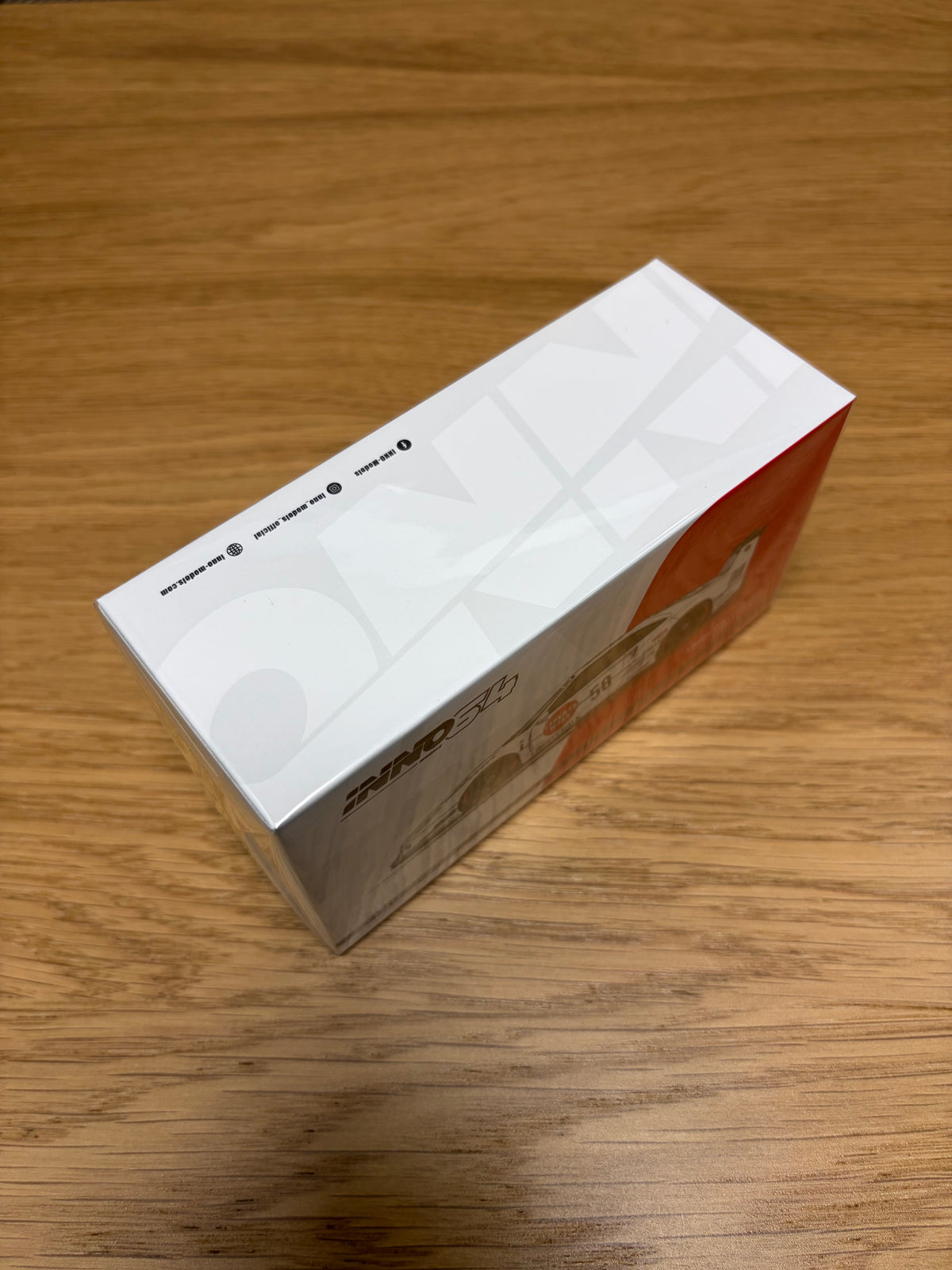 INNO64 - LBWK Ferrari F40 Collet (White)
